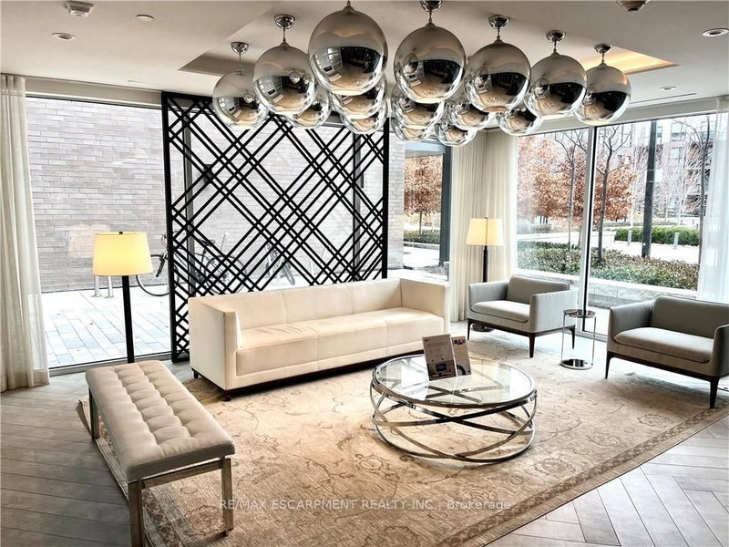 119 - 168 SABINA Dr, Oakville, L6H 0W5 | Image 2