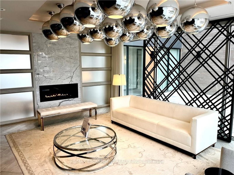 119 - 168 SABINA Dr, Oakville, L6H 0W5 | Image 3