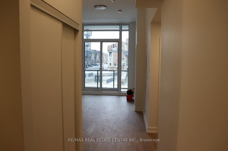 211 - 215 Veterans Dr, Brampton, L7A 5L7 | Image 2