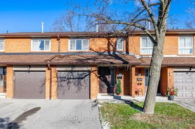 Townhouse sold at 38-725 Vermouth Avenue, Mississauga, Mississauga Valleys, L5A 3X5 - MLS: W7368496