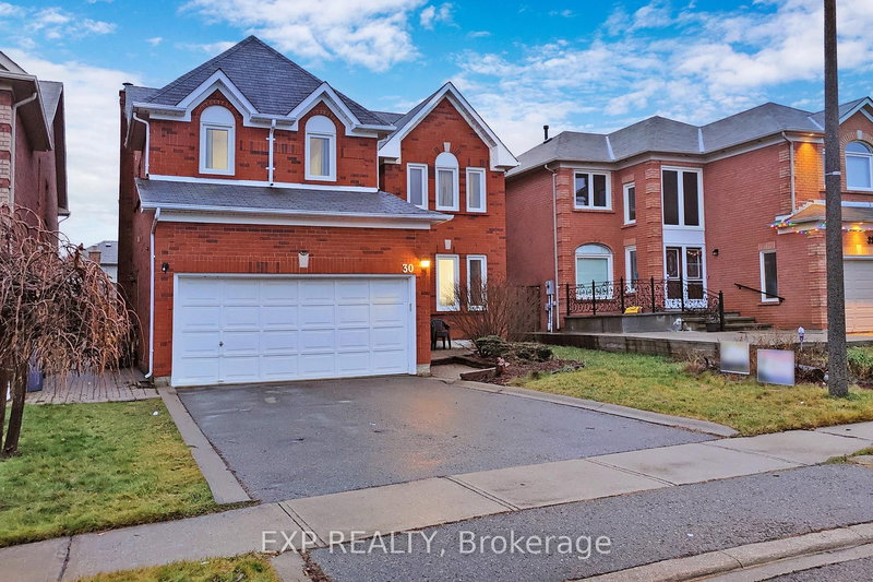 30 Adirondack Cres, Brampton, L6R 1E5 | Image 2