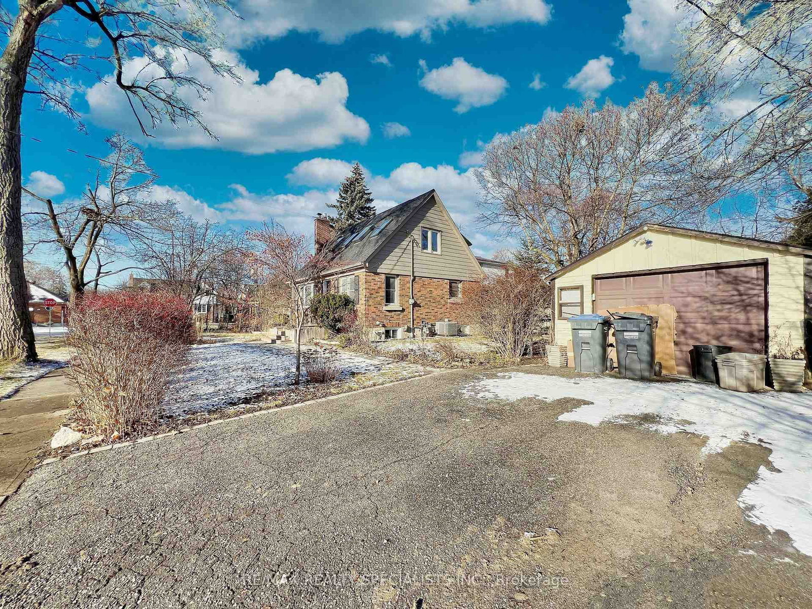 Listing Image 2