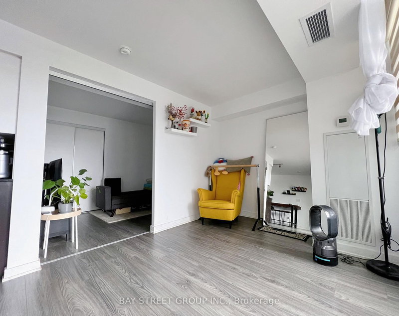 901 - 160 Flemington Rd, Toronto, M6A 0A9 | Image 3