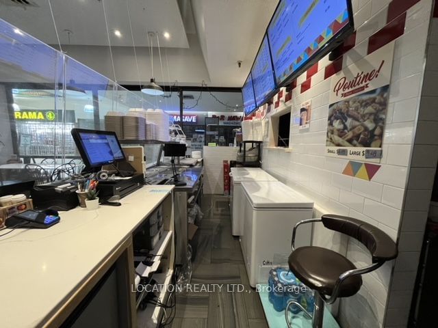 19 - 1151 Dundas St W, Mississauga, L5C 1C6 | Image 3