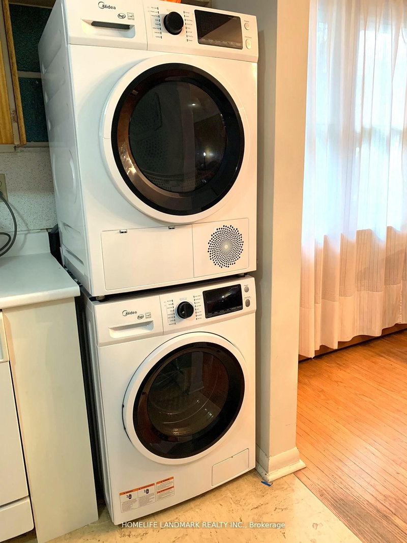 Main - 860 Francis Rd, Burlington, L7T 3Y2 | Image 3