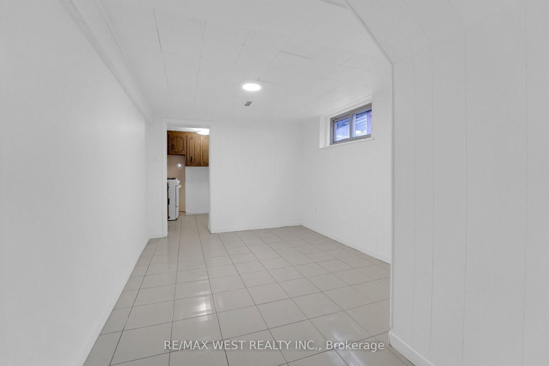 BSMT - 151 Ascot Ave, Toronto, M6E 1G5 | Image 3