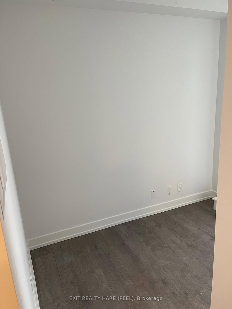 404 - 215 Veterans Dr, Brampton, L7A 5L6 | Image 3