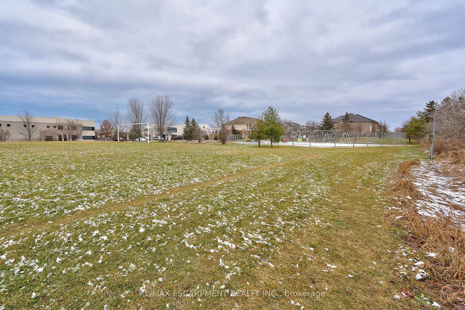 Listing Image 33
