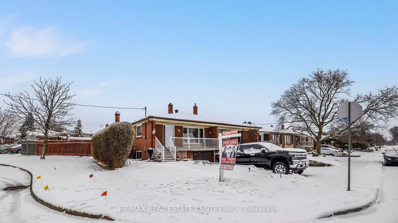 94 Archibald St, Brampton, L6X 1L9 | Image 2