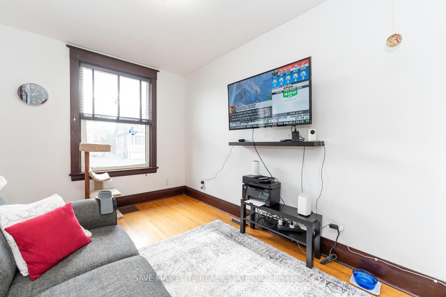 Listing Image 7