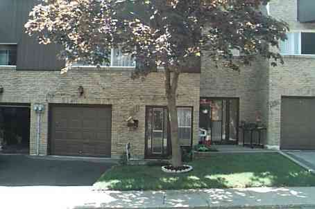 Unit 28 — 400 Bloor St, Mississauga - Mississauga Valleys image-0-0
