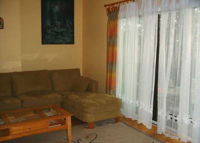 Unit 28 — 400 Bloor St, Mississauga - Mississauga Valleys image-0-1