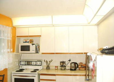 Unit 28 — 400 Bloor St, Mississauga - Mississauga Valleys image-0-3