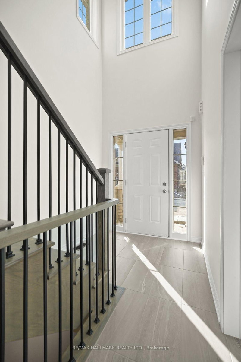 4 Clermiston Cres, Brampton, L6R 3W9 | Image 3