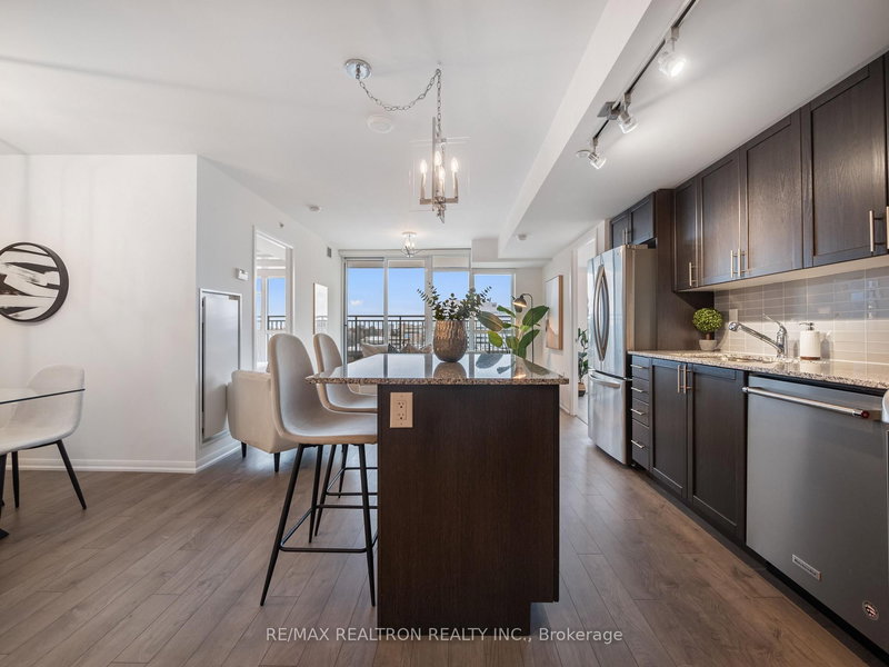 726 - 3091 Dufferin St, Toronto, M6A 0C4 | Image 3