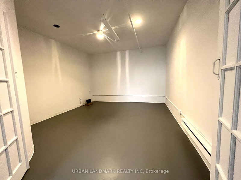 204 - 105 Brockhouse Rd, Toronto, M8W 2W8 | Image 3