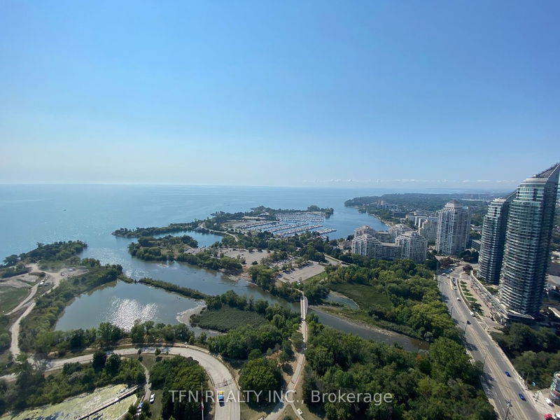 home for lease on 4017-30 Shore Breeze Drive