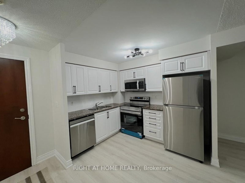 1401 - 310 Burnhamthorpe Rd, Mississauga, l5B 4P9 | Image 2