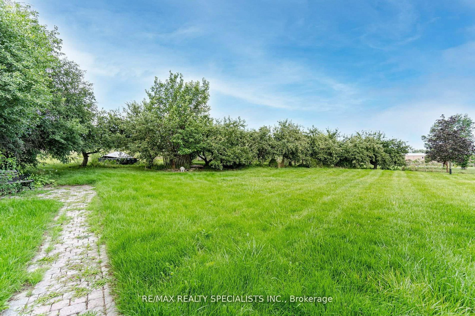 Listing Image 22