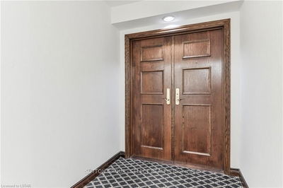 Unit 414 — 2285 Lake Shore Blvd, Toronto - Mimico image-0-3
