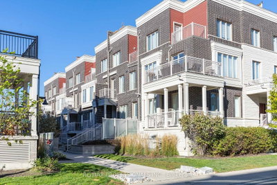 Townhouse sold at 24-140 Long Branch Avenue, Toronto, Ontario, M8W 1N6 - Long Branch - MLS: W8008844