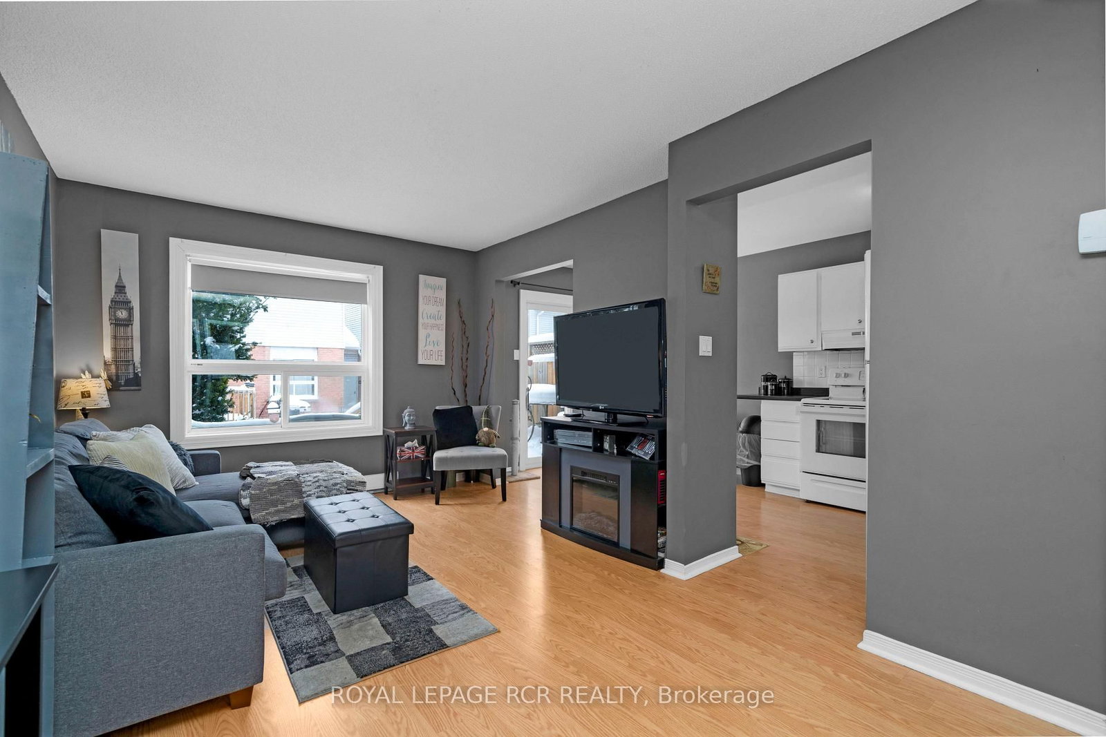 Listing Image 7
