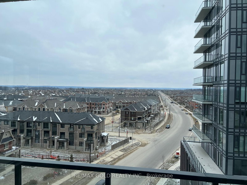 703 - 215 Veterans Dr, Brampton, L7A 0B6 | Image 3