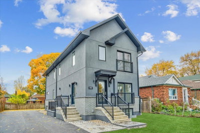 Investment sold at 1937 Lawrence Avenue, Toronto, Ontario, M9N 1G8 - Weston - MLS: W8013278