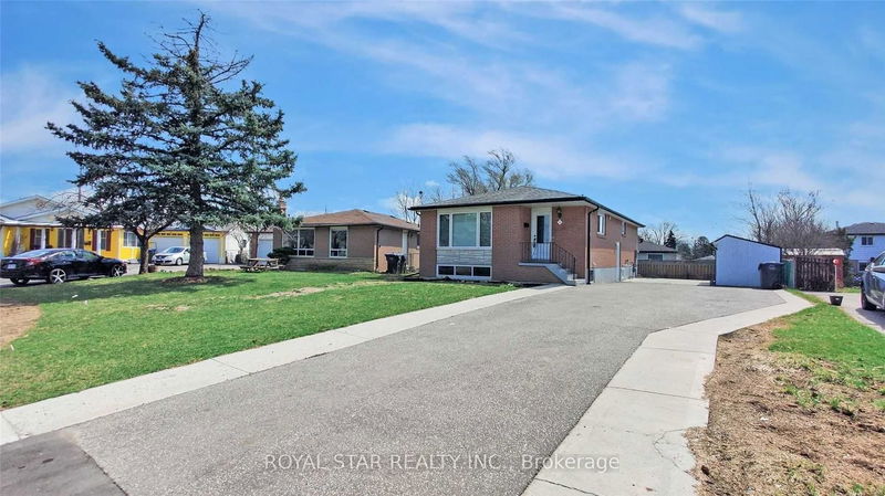 home for lease on 6 Fidelia Crescent