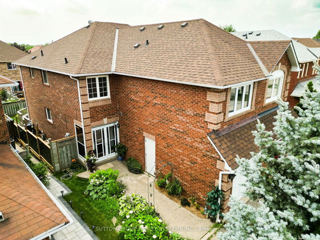 7192 Sandhurst Drive
