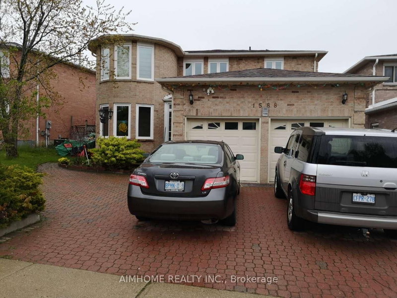 Lower - 1588 Princelea Pl, Mississauga, L5M 3P2 | Image 2