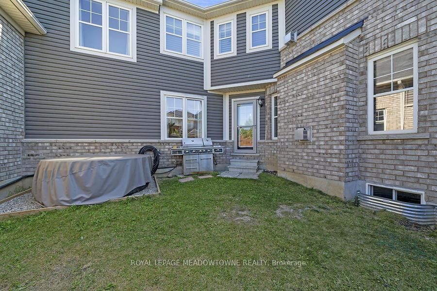 Listing Image 28