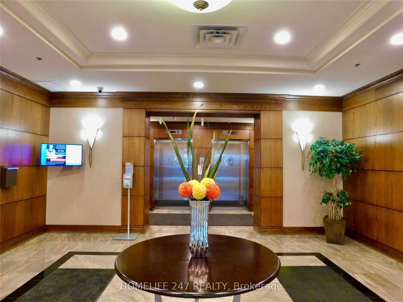 home for lease on 2101-5 Michael Power Place E