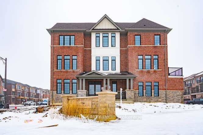 home for sale on 1 Petch Avenue