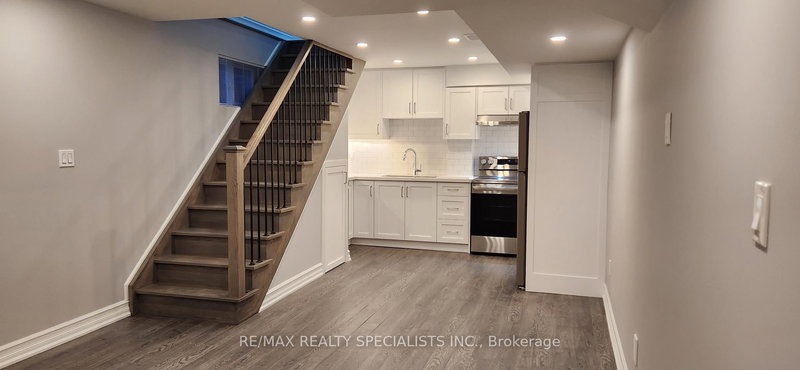 Bsmt - 1241 Deer Run, Mississauga, L5C 3S5 | Image 2