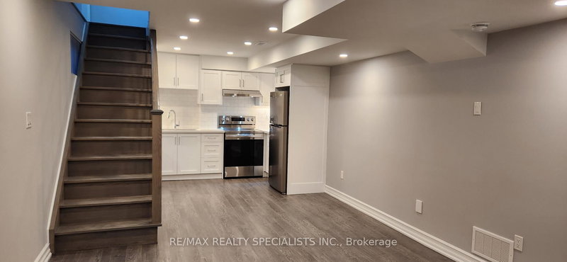 Bsmt - 1241 Deer Run, Mississauga, L5C 3S5 | Image 3