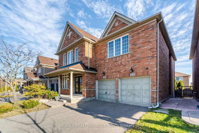 13 CLOVERLAWN Street