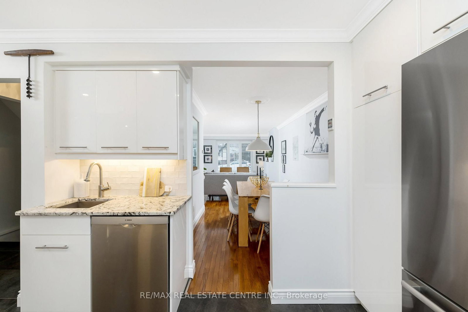 Listing Image 18