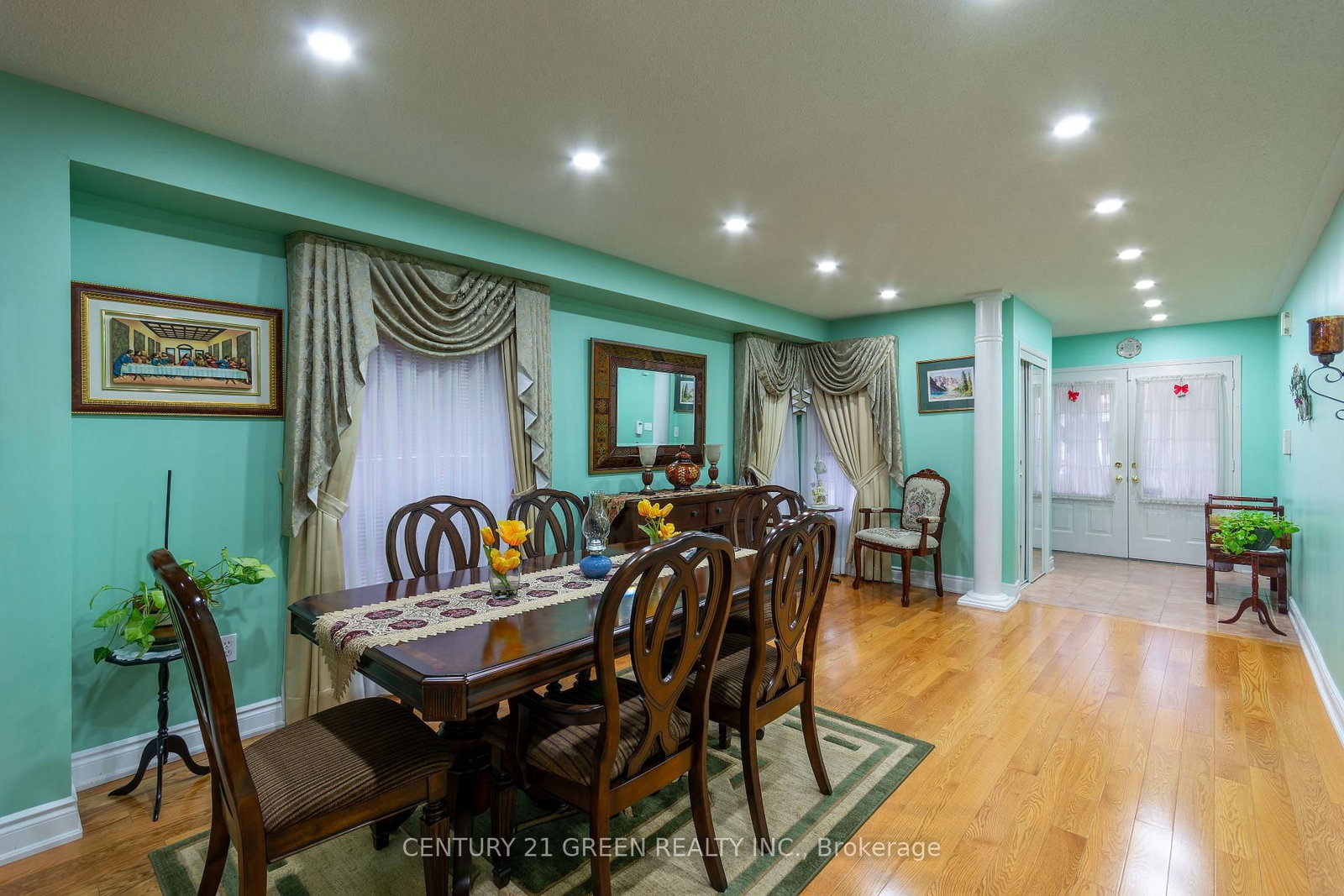 Listing Image 15