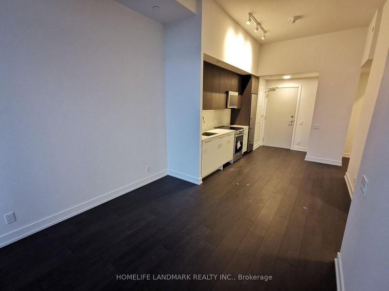 206 - 215 VETERANS Dr, Brampton, L7A 5L6 | Image 3