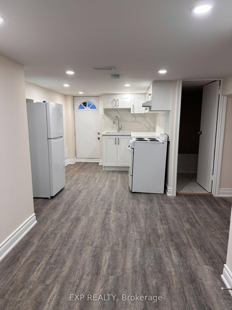Bsmt - 185 Laughton Ave, Toronto, M6N 2X6 | Image 2