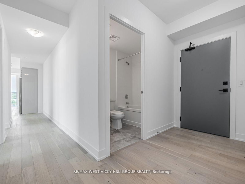 1006 - 1063 Douglas Mccurdy Comm Circ, Mississauga, L5G 0C5 | Image 3