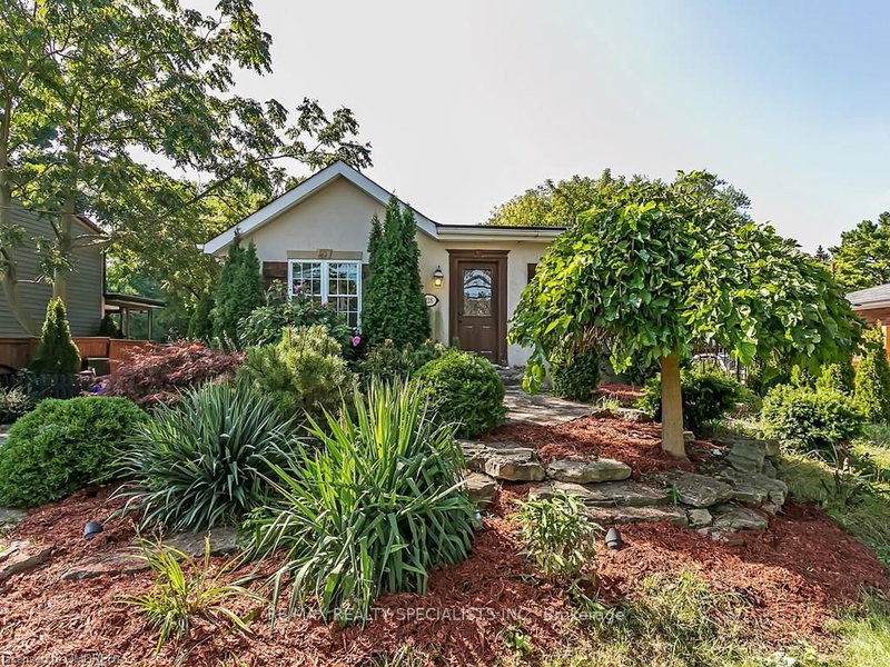 228 Pine Cove Rd, Burlington, L7N 1W2 | Image 2