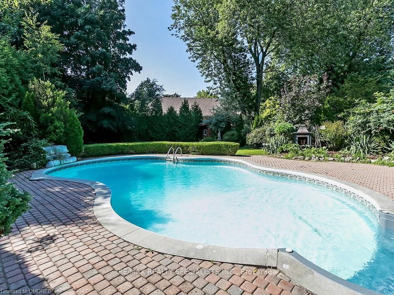 228 Pine Cove Rd, Burlington, L7N 1W2 | Image 3