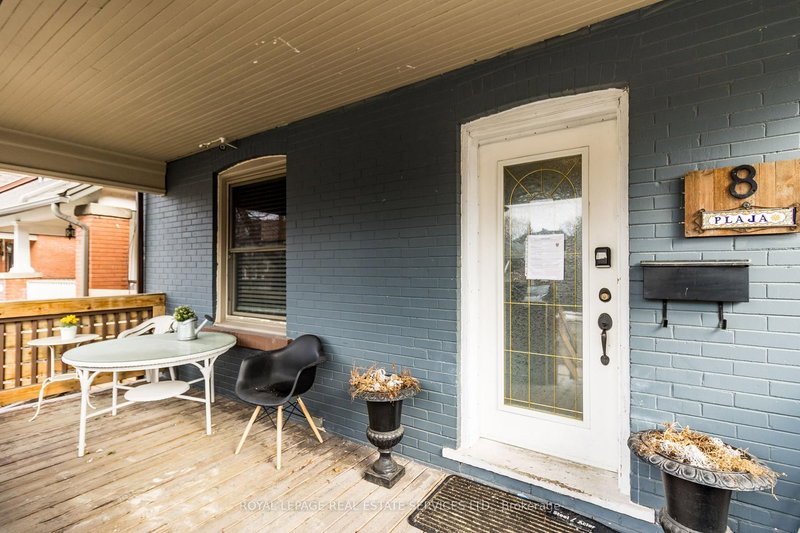 8 Mill St N, Brampton, L6X 1S6 | Image 2