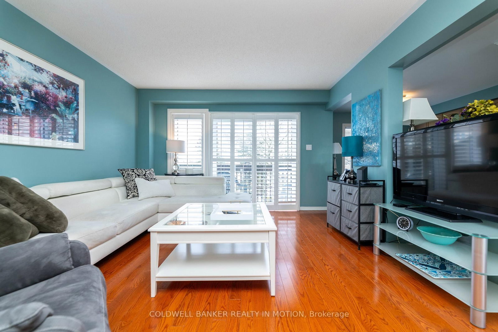 Listing Image 7