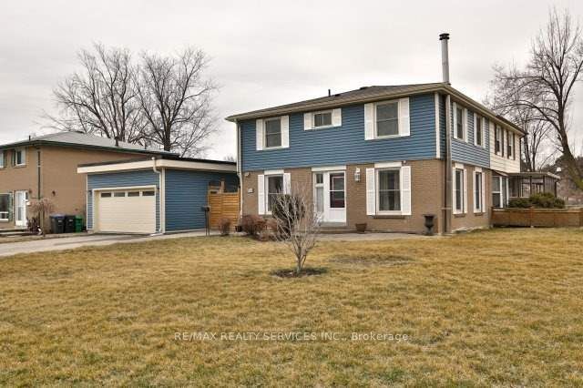 Semi-Detached House sold at 105 Cloverdale Drive, Brampton, Avondale, L6T 2T7 - MLS: W8035944