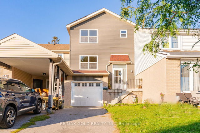 42 NOTTAWASAGA Crescent