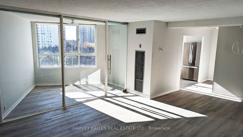 home for lease on #705-3700 Kaneff Crescent