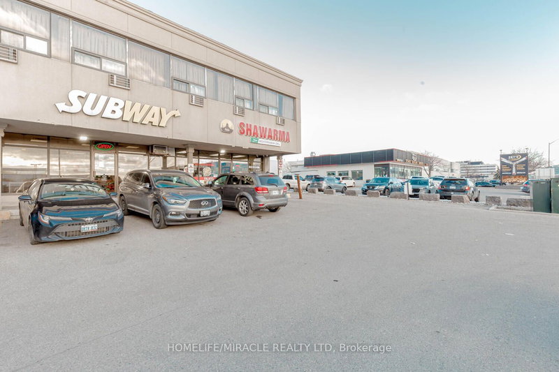 6465 Airport Rd, Mississauga, L4V 1R8 | Image 2